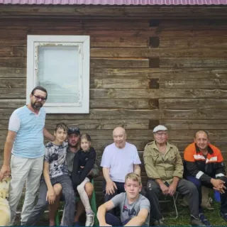 Ямалы: Раис, Булат с детьми, Роберт, Расим, муж Лилии